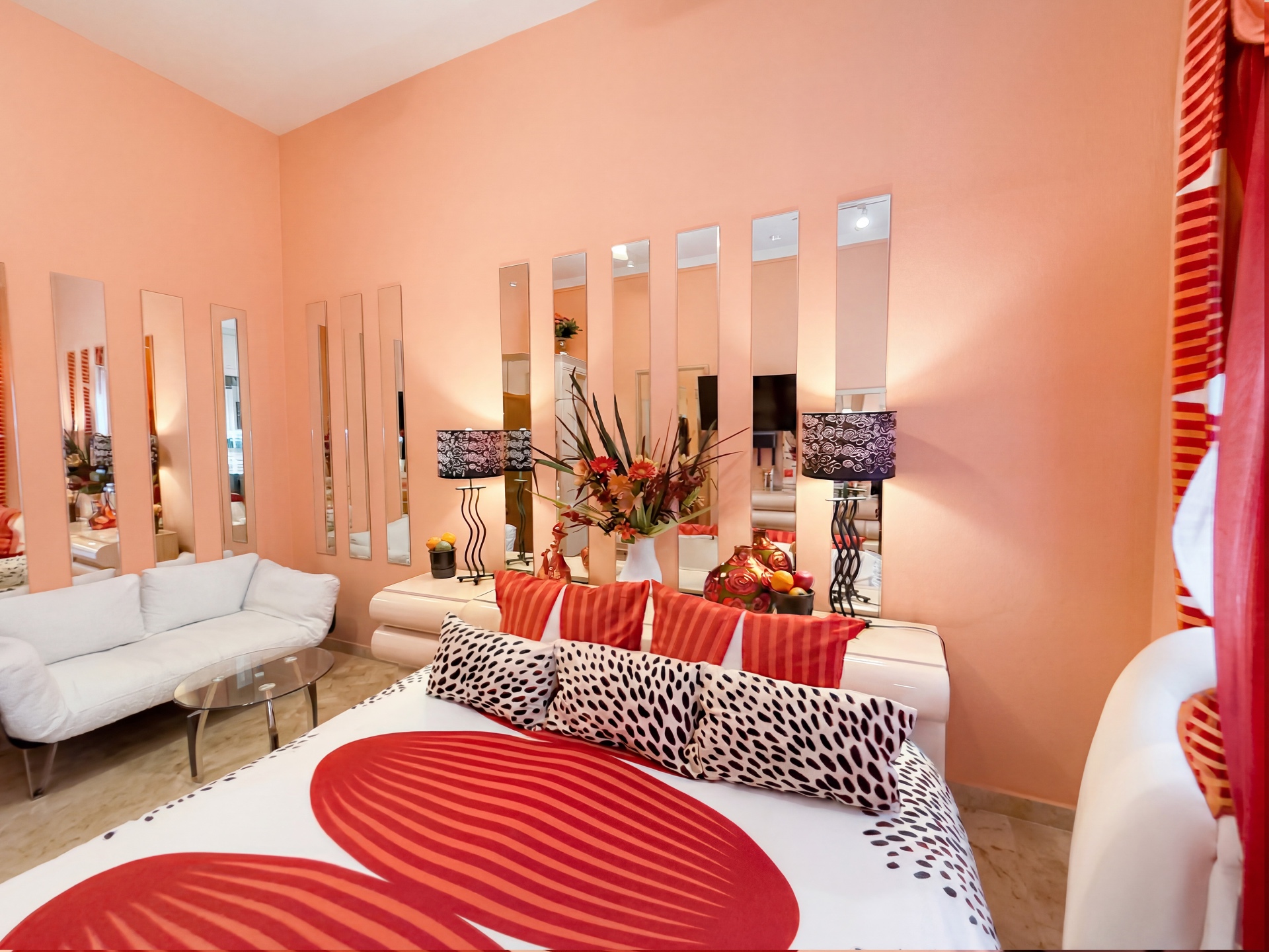 Queen Suite at The International Cozy Inn